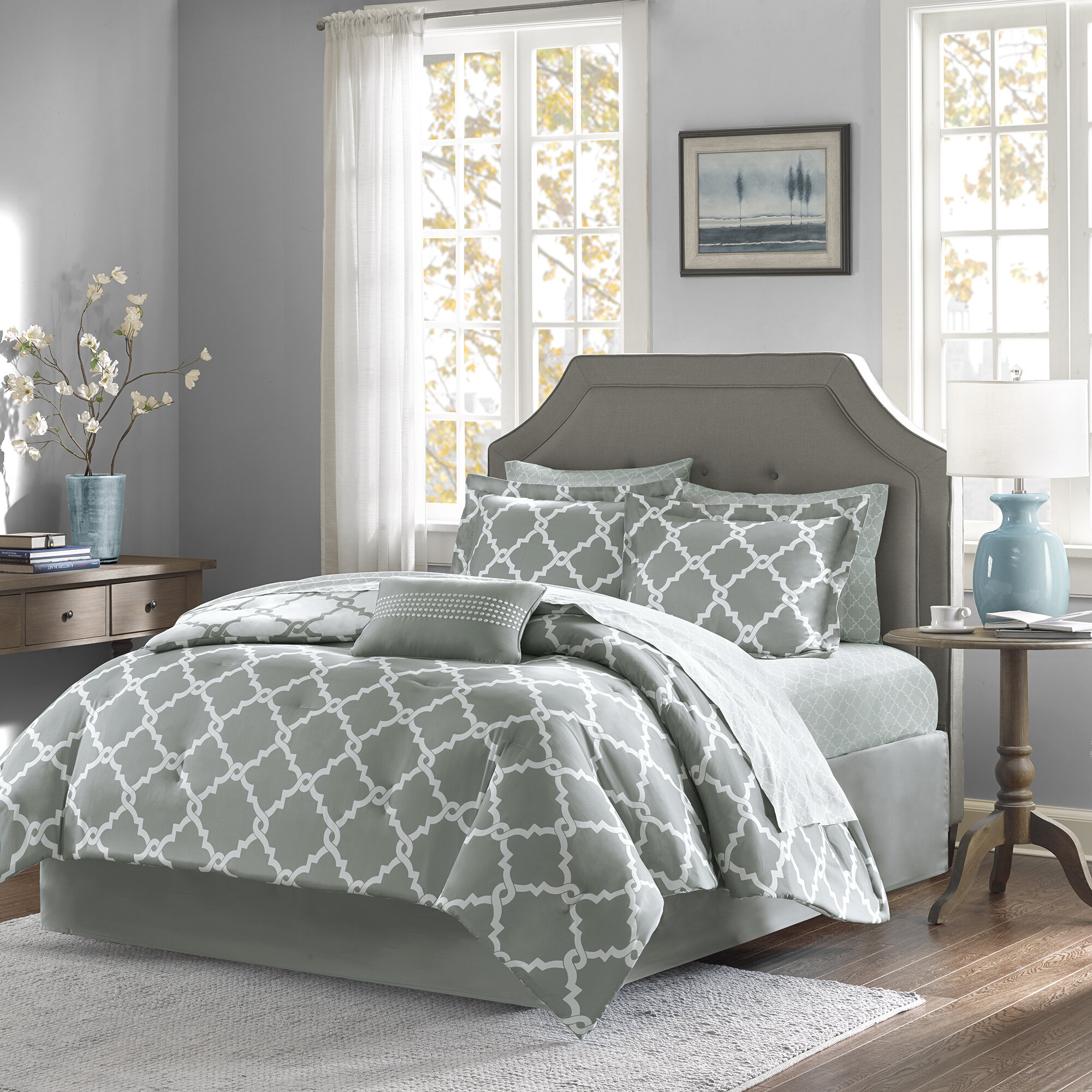 Madison Park Essential Queen store Merritt Reversible Aqua-Grey Comfort Set